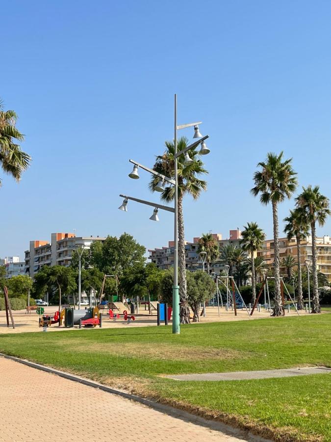 Apartamento Salou Beach,Ла Пинеда Екстериор снимка